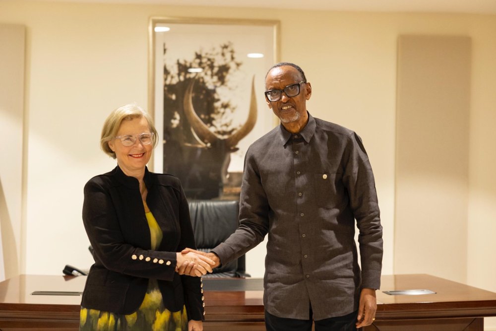 President Paul Kagame on Friday met with the Portuguese Ambassador to Rwanda, Luisa Maria Machado da Palma Fragoso, as she ends her tour of duty.