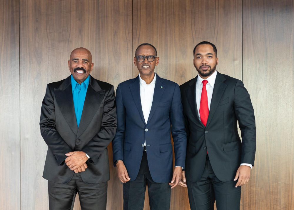 Steve Harvey (first from left) has met with President Kagame with whom tehy discussed potential areas of investment and partnership.