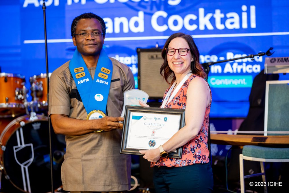 Participants received certificates of participation. 