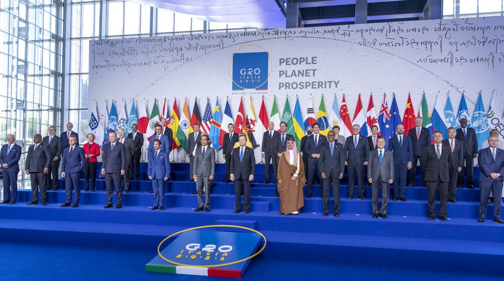 Leaders attending the G20 Summit in a group photo.