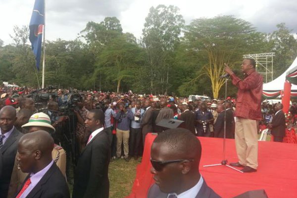 President Uhuru Kenyatta addresses Narok town residents on April 7, 2017. He said Jubilee Party is ready for elections in August 8.