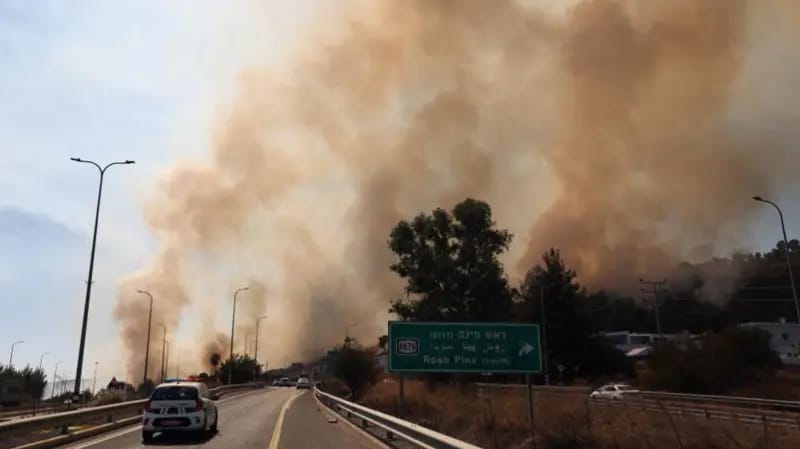 At least 16 people were killed and 24 others injured on Sunday in Israeli airstrikes targeting southern Lebanon, as confirmed by a Lebanese Civil Defense source.