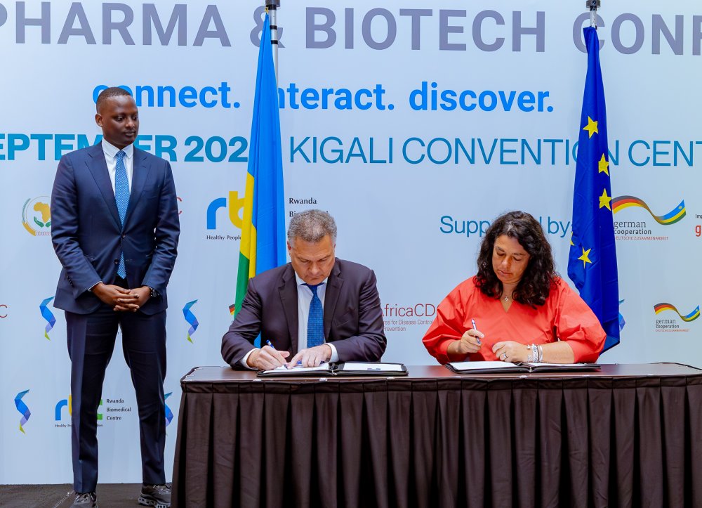 Dr. Yvan Butera, Rwanda’s State Minister for Health witnessed the signing of the agreement. 