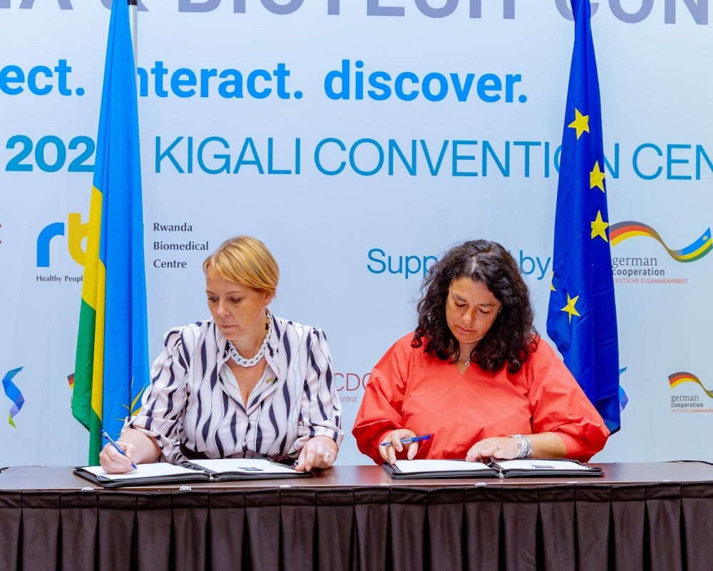 Sweden was also represented aat the ceremony.  