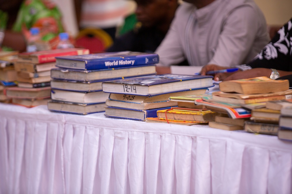 Rotary Club Kalisimbi donated books to different schools in Muhima.