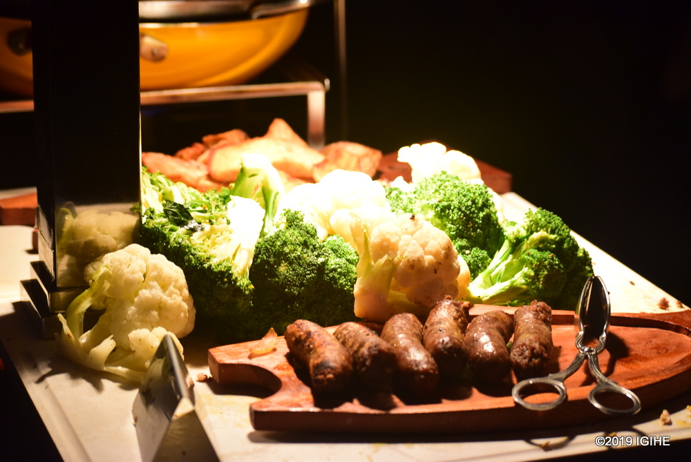 The Kigali Marriott Hotel supported Earth Hour through a memorable experience of Nyama Choma Grill & Chill where guests were invited to relish barbecued meat