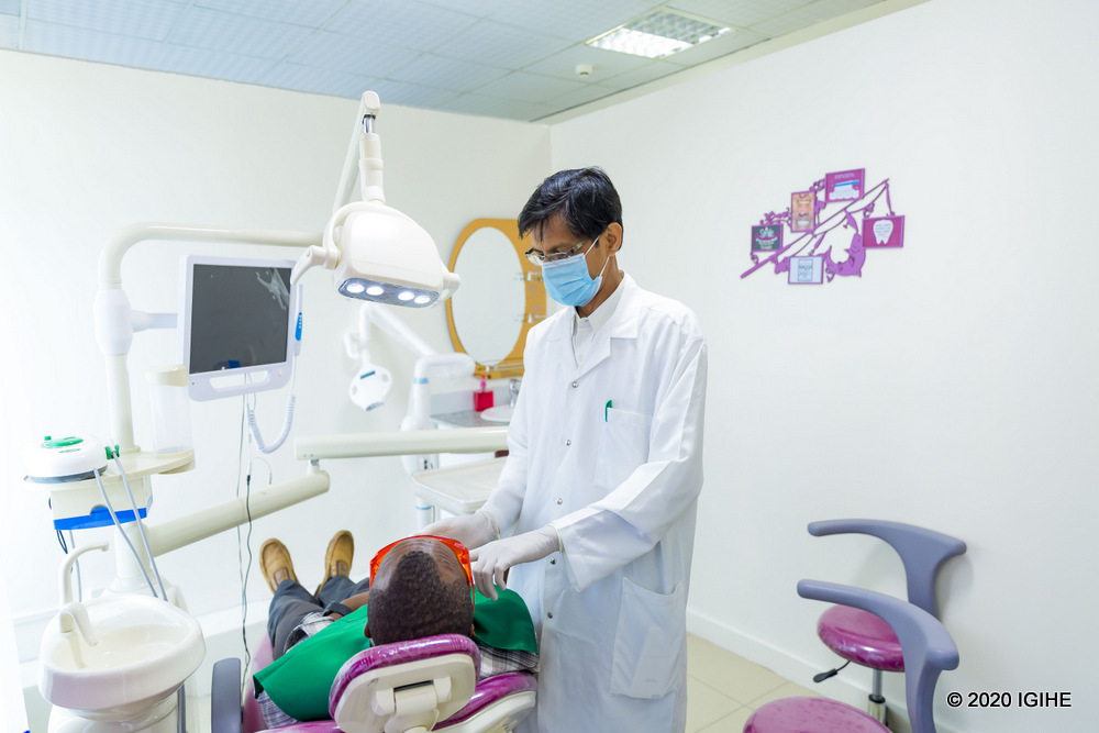Dr Sandeep Goyal is an expert in getting your teeth back on the line