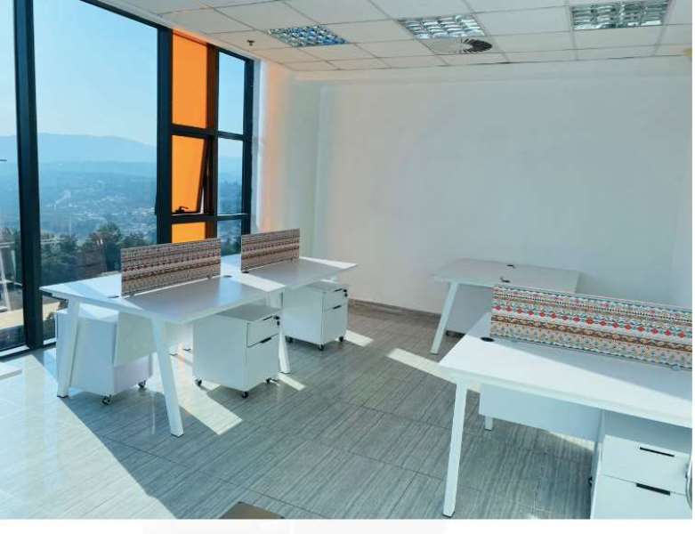 OfficePhase provides office spaces that are ideal for start-ups, investors looking for space to work, freelancers, podcasters, companies needing representational offices and people searching for board rooms and training rooms.