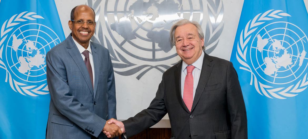 Secretary-General António Guterres (right) meets with Mahmoud Ali Youssouf, Chairperson of the African Union Commission. UN Photo