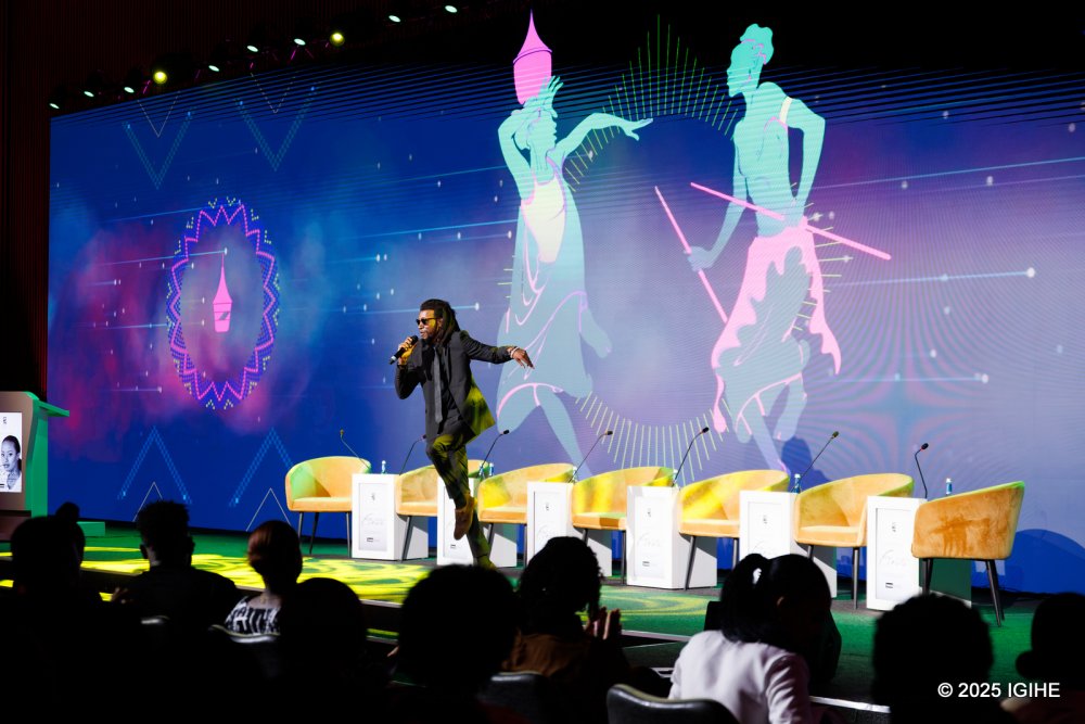 Ruti Joel performed at the event.
