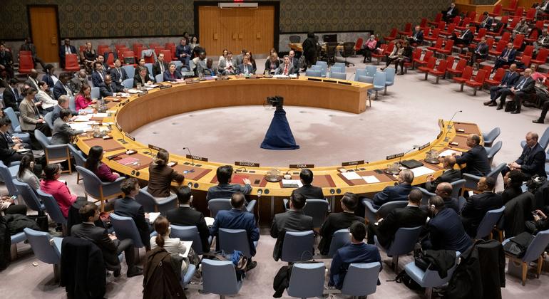 The UN Security Council on Friday called on all parties to de-escalate and immediately cease renewed hostilities in South Sudan and to resolve issues through peaceful dialogue.