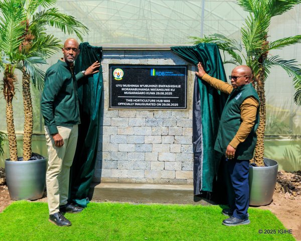 The Rwandan government has unveiled a major horticulture and community development project as part of the first phase of expanding Volcanoes National Park.