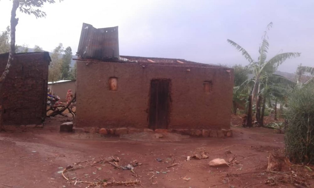 Heavy downpour characterized by violent wind destroyed 52 houses, 3 churches
