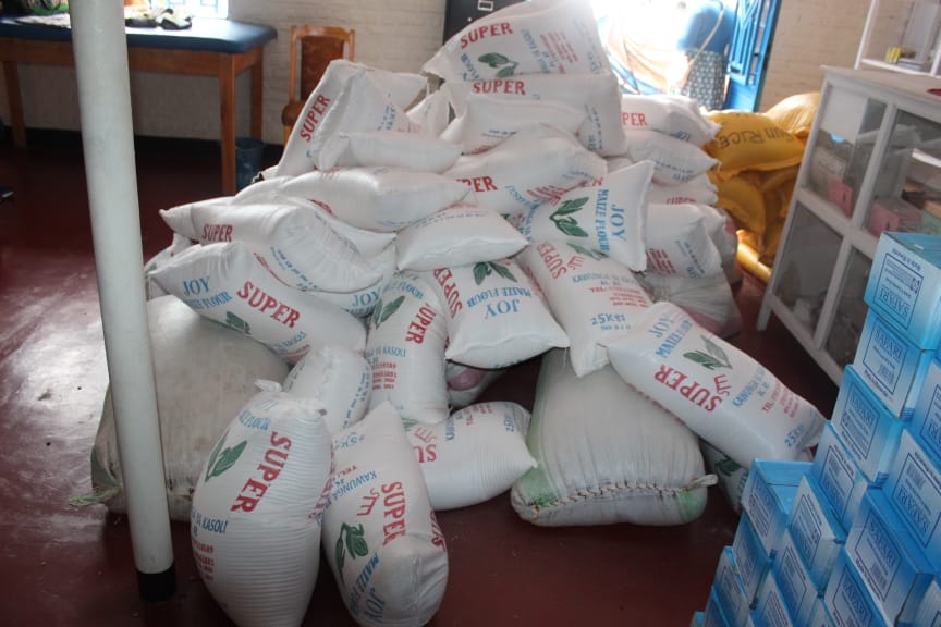 Anglican Church donates eight tons of food to 360 families