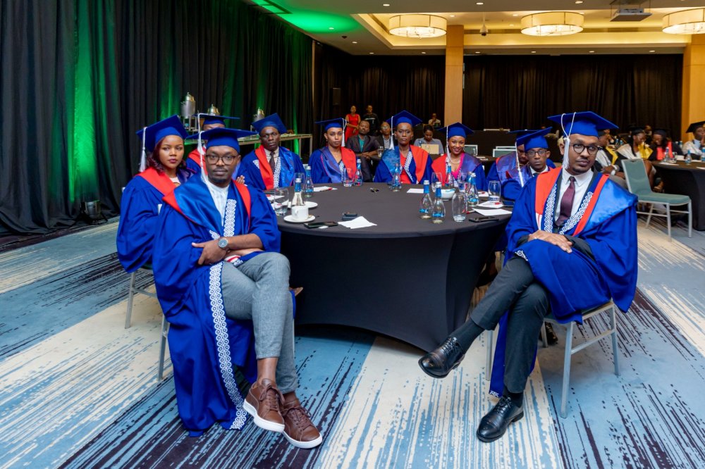 Graduates emphasized the importance of sharing acquired knowledge with colleagues for mutual growth and professional development.