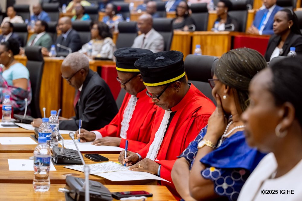 Also sworn in were two newly appointed judges of the Court of Appeal, Dr. Didace Nshimiyimana and Dr. Jules Marius Ntete.