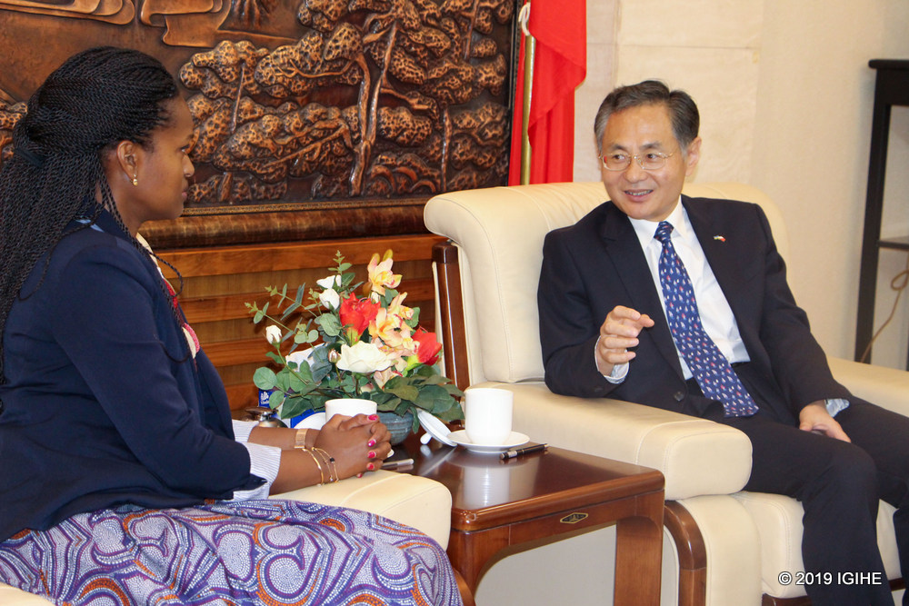 Imbuto Foundation has signed $29,105 (Rwf 26.2 million) funding agreements with Chinese embassy in Rwanda to fund Imbuto Foundation’s scholarship programme