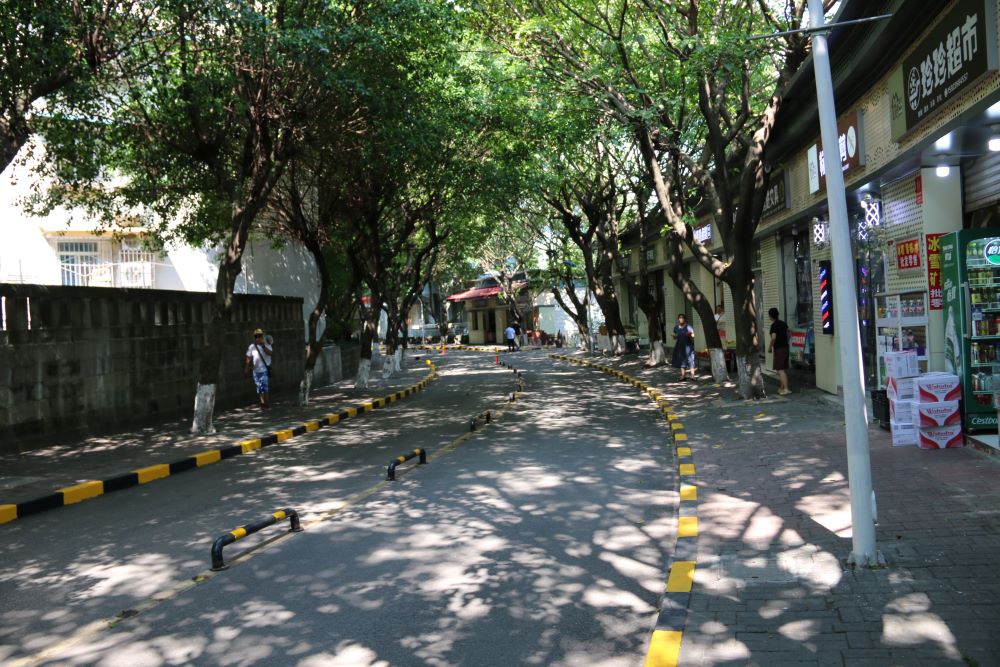 Shiyou Community is Llocated in Dashiba Sub-district, Jiangbei District, Chongqing Municipality.