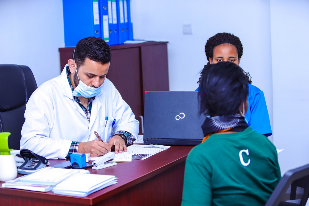 Pyramids Eye Center has experienced specialists offering ophthalmology services.