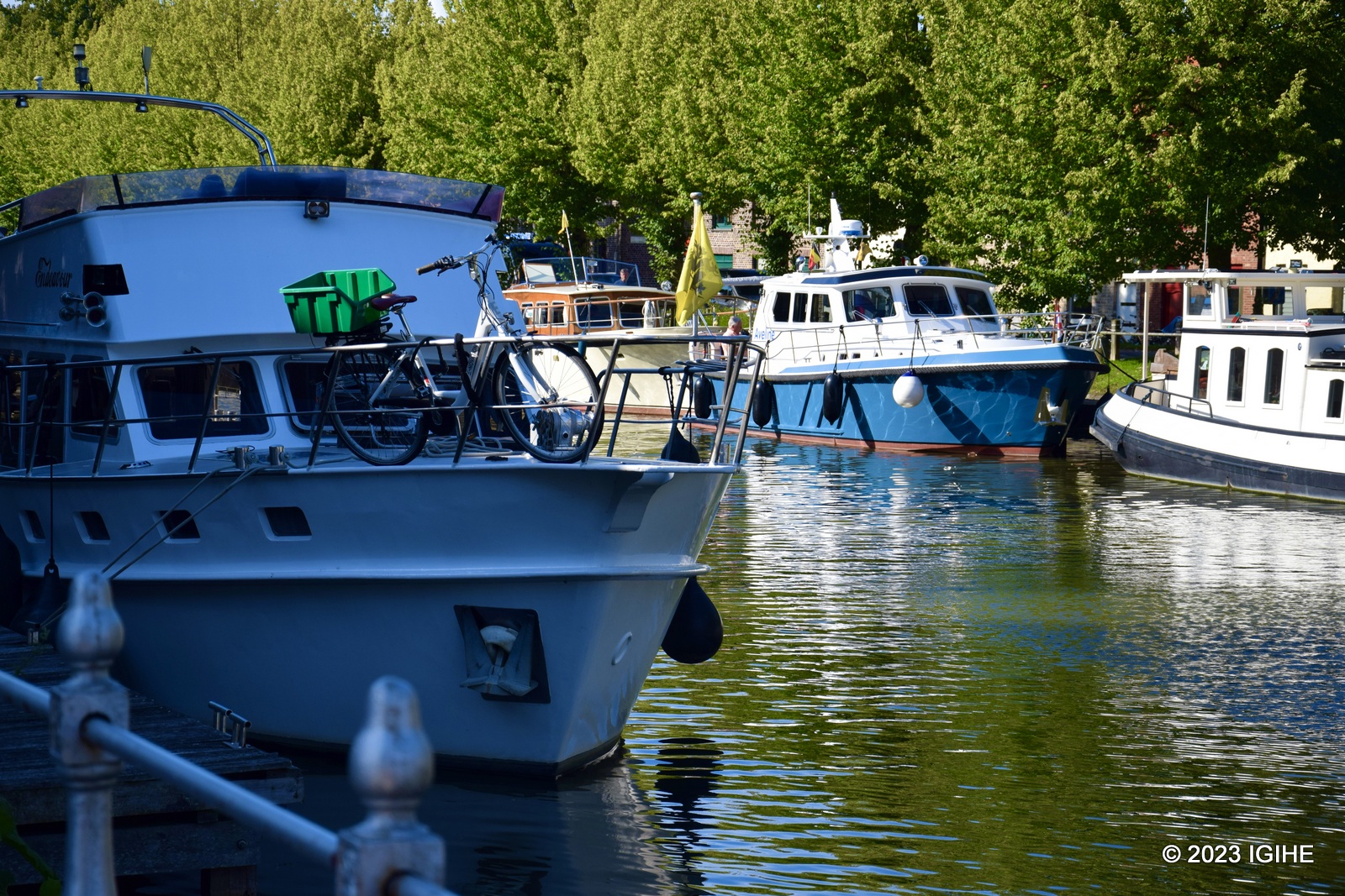 Bruges emerges as a captivating haven for history enthusiasts and wanderers alike.