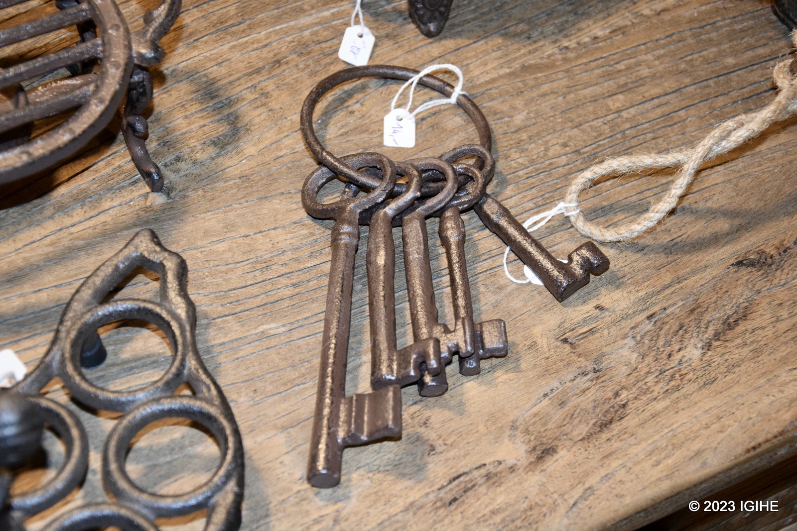 In the museums of Bruges, you can find ancient materials that tell the story of life during that time. Objects, artifacts, and exhibitions are displayed to illustrate daily life, craftsmanship, architecture, and other aspects of the city's history. Visitors can gain a fascinating glimpse into how people lived in Bruges in the past.