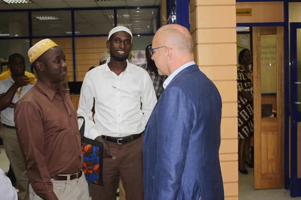 MTN Rwanda CEO, Mr Bart Hofker chats with representatives of Rwanda Muslim Community after receiving the donation.