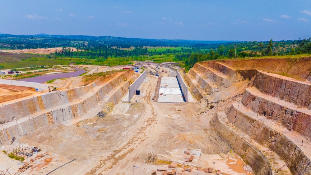 The Muvumba Multipurpose Dam located in Nyagatare District has reached 44 percent completion, with the total project cost expected to exceed Rwf 207 billion.