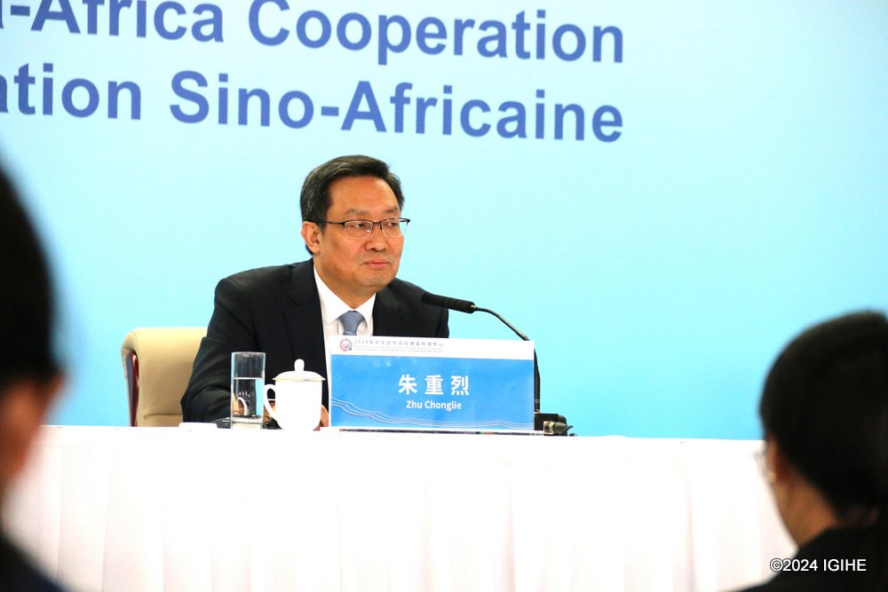 Zhu Chonglie, Secretary of the Communist Party of China’s Jinhua Municipal Committee addressing members of the press.  