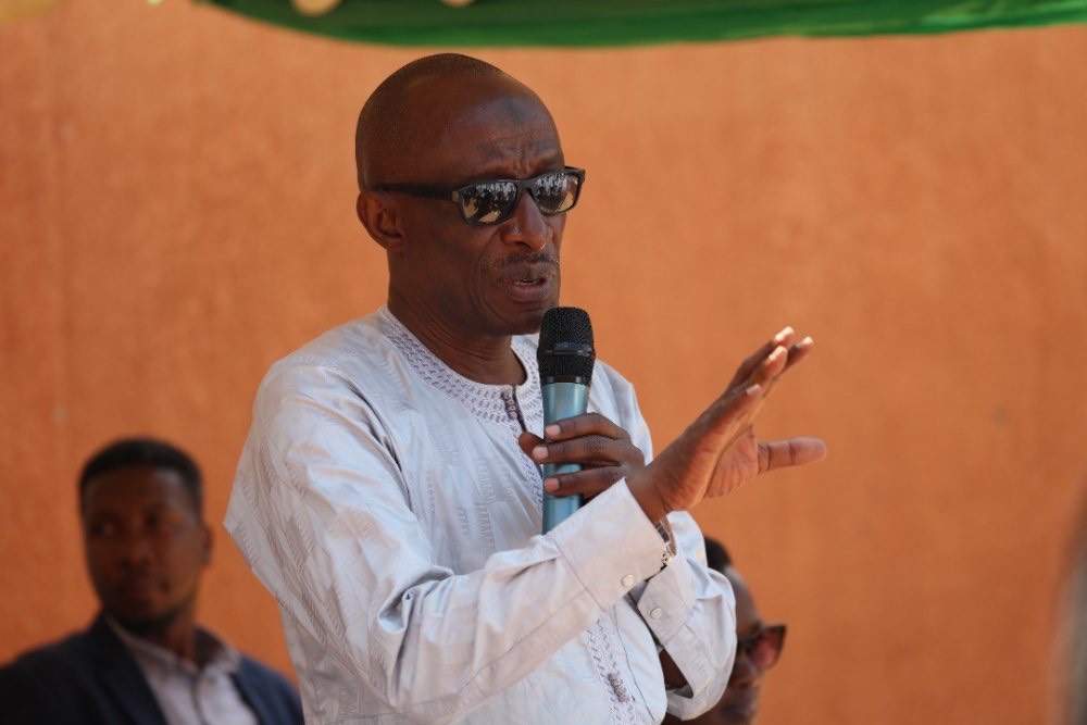 Ambassador Sheikh Saleh Habimana encouraged the graduates to remain united, forward-thinking, and goal-oriented. 