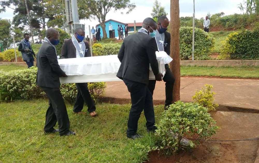 During the ceremony held on Sunday at Simbi Parish, seven remains of genocide victims exhumed recently were accorded decent burial.