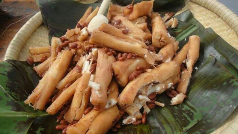 Eight children ate cooked cassava yesterday at the home of a neighbor called Iremaharinde Alphonse and started feeling trouble in their bellies till two of them died this morning.