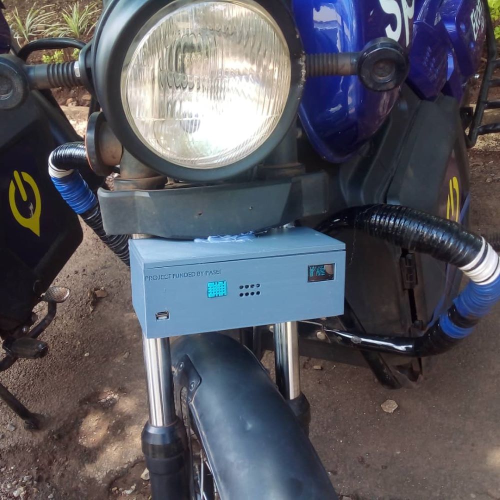 The the devices are designed to be mounted on both motor vehicles and motorcycles.