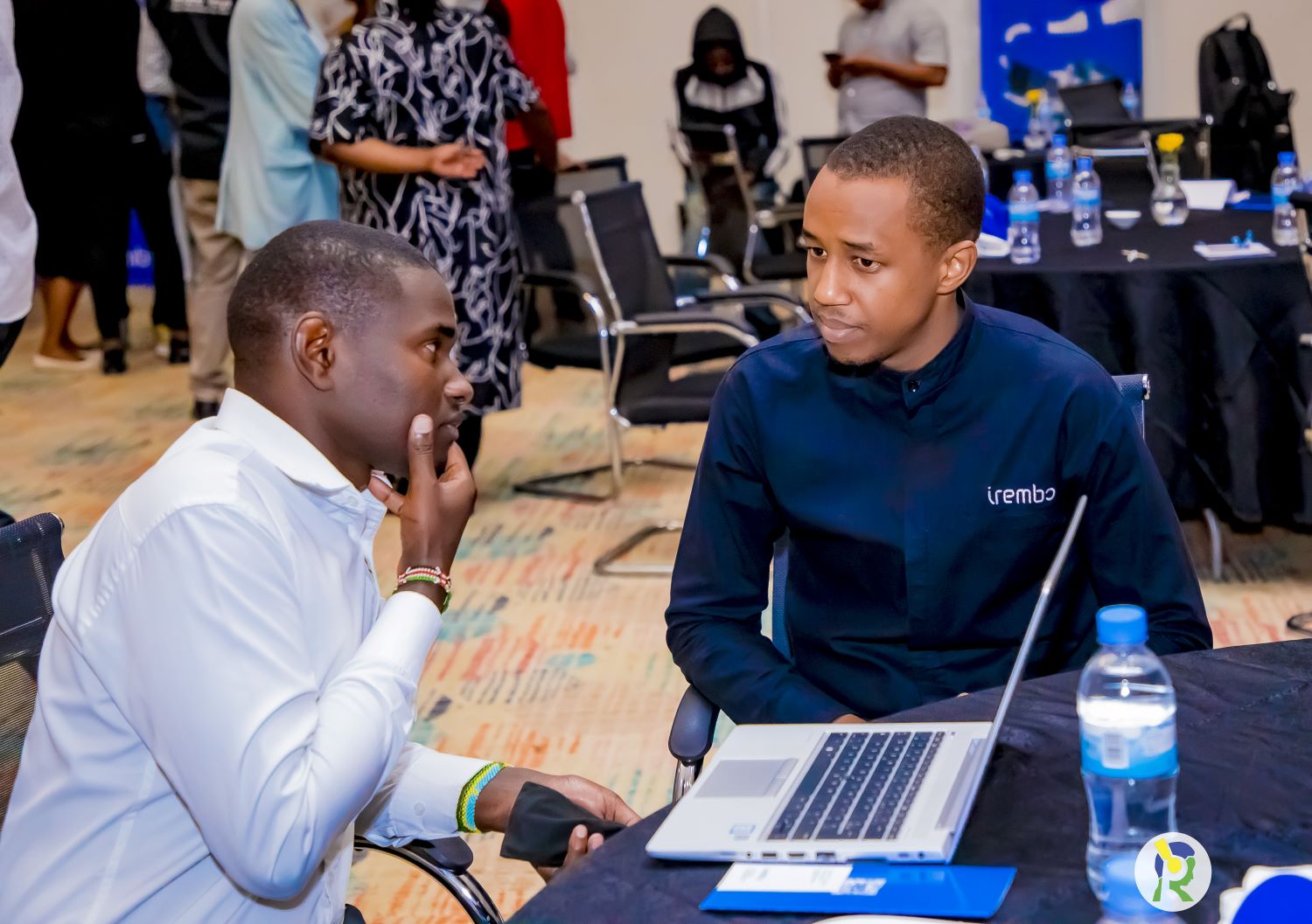 Kevin Kabera (right), the Business Development Manager at Irembo, told IGIHE that the service, which has primarily been operational for government institutions, has now begun expanding into the private sector.
