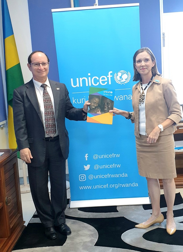 The State of Israel through the Embassy of Israel in Rwanda has disbursed Rwf100 million to purchase computers and other devices for teachers whose schools are being connected to the internet under the Giga project. 
