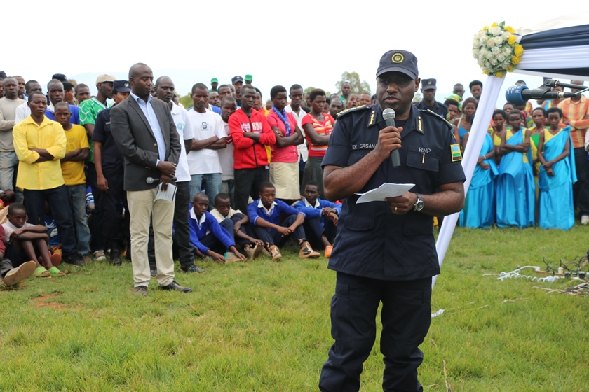 IGP Emmanuel K. Gasana speaking in Jali.