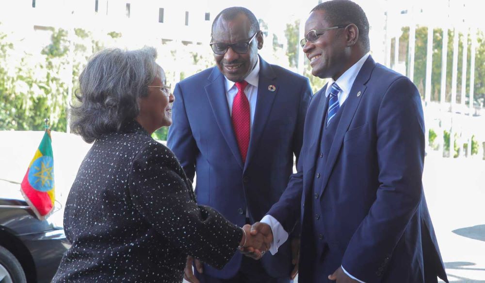 Ethiopian President Sahle-Work Zewde (left) in discussion with African Development Bank Chief Economist and VP Kevin Urama during the 2023 AEC. In the centre is the Executive Secretary of the Economic Commission for Africa (ECA), Claver Gatete.
