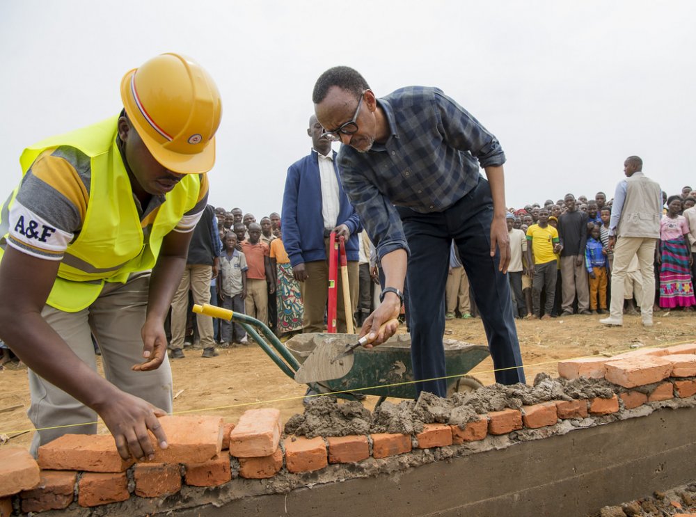 President Kagame in community service (Umuganda), that took place in Gatsibo district on 25th february 2017