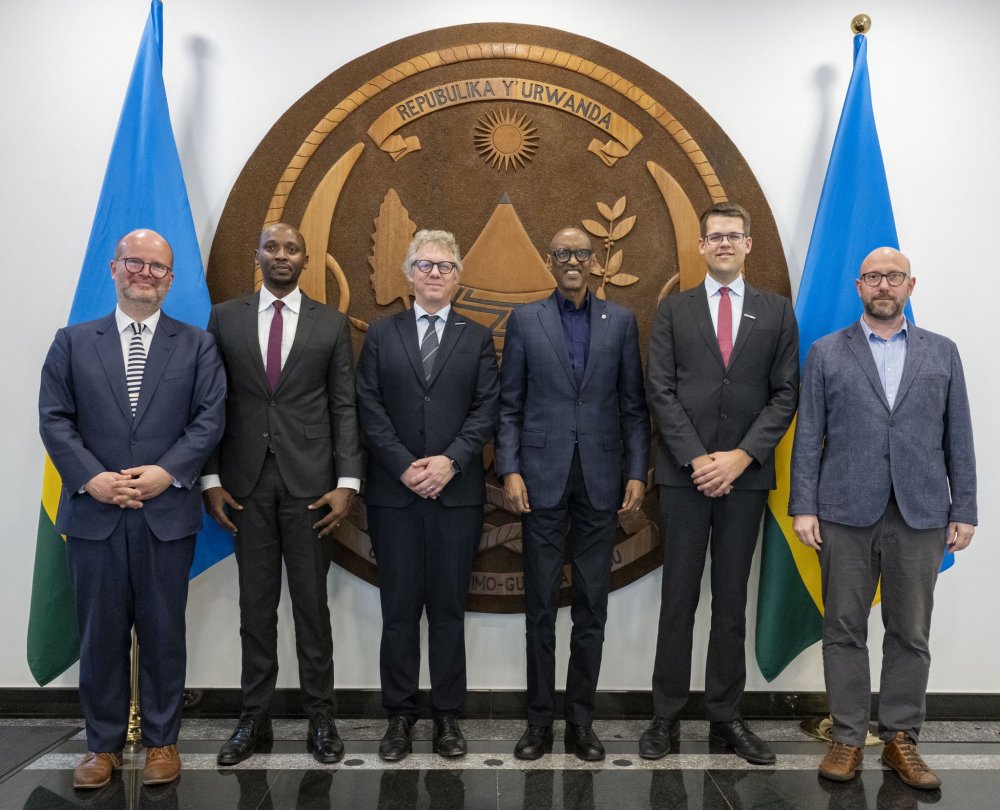 President Kagame has receivedBioNTech COO, Dr. Sierk Pötting, BioNTech Chief of Staff, Dr. Thomas Gersdorf and Chairman of kENUP Foundation, Holm Keller.