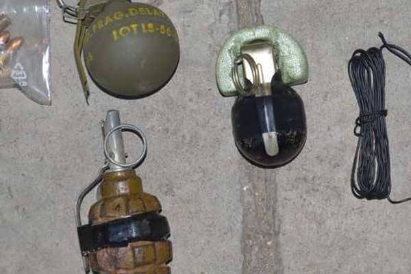 Explosives recovered during a past police raid on suspected terrorists in Mombasa. Detectives in Nairobi have arrested a KDF soldier, a former soldier and three other men suspected to be selling explosives in Lang’ata.