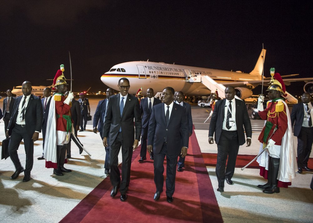 Upon Kagame’s arrival in Abidjan, Ivory Coast at Félix-Houphouët-Boigny airport he was received by President Alassane Ouattara
