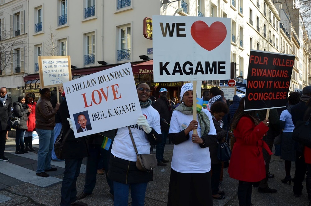 Rwandans welcoming President Paul Kagame in Paris, France on 27th February 2015