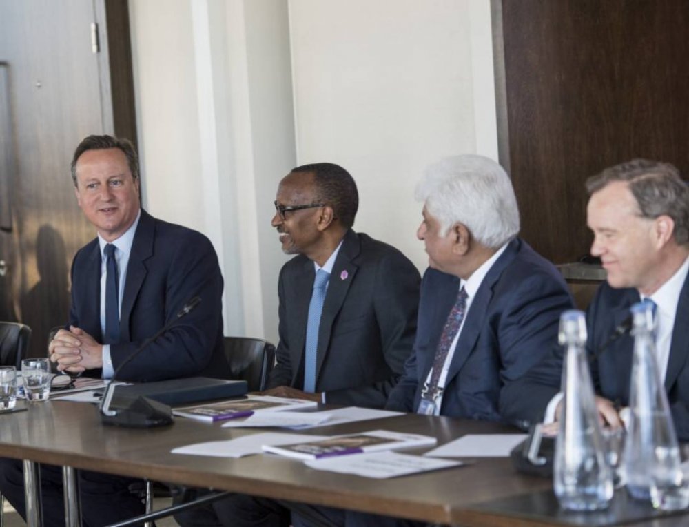 Kagame and other dignitaries in a High-level roundtable discussion on the ‘State Fragility, Growth and Development' in London
