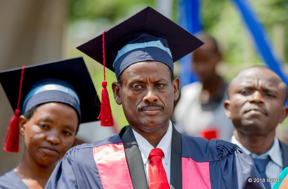 Former RDF Chief of Defence Staff, Gen. Kaka graduates with master’s degree