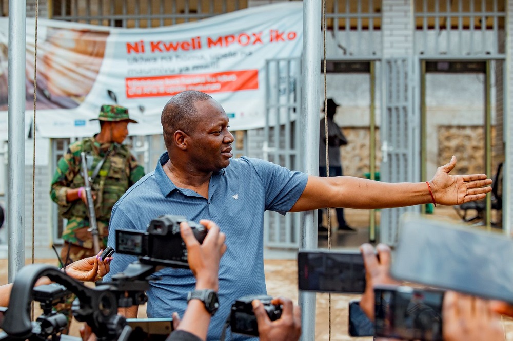 The M23 spokesperson for political affairs, Lawrence Kanyuka, announced that the entities affected by this statement include REGIDESO.
