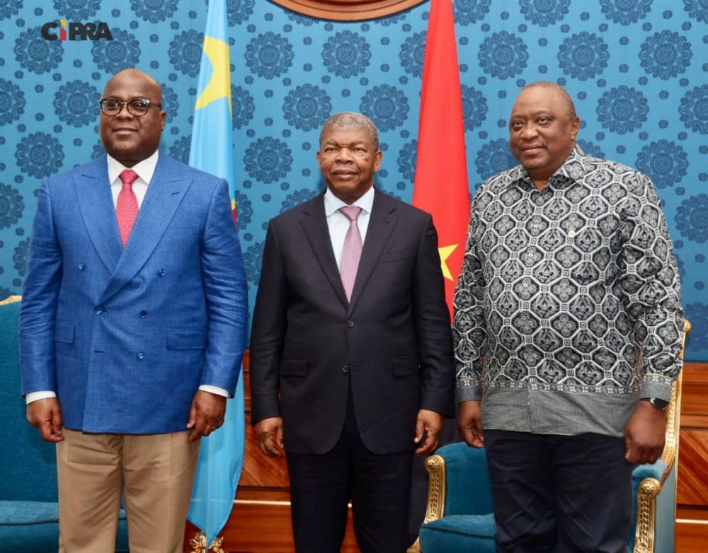 Former Kenyan President Uhuru Kenyatta (right) has agreed to help broker talks between M23 and the DRC to restore normalcy in the troubled region of eastern Congo.