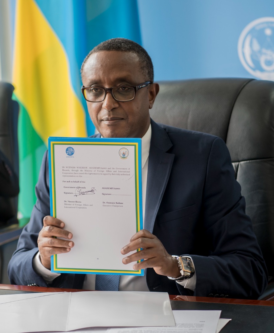 Minister Biruta represented Rwanda during the ceremony to sign host country agreement with AKADEMIYA2063.  