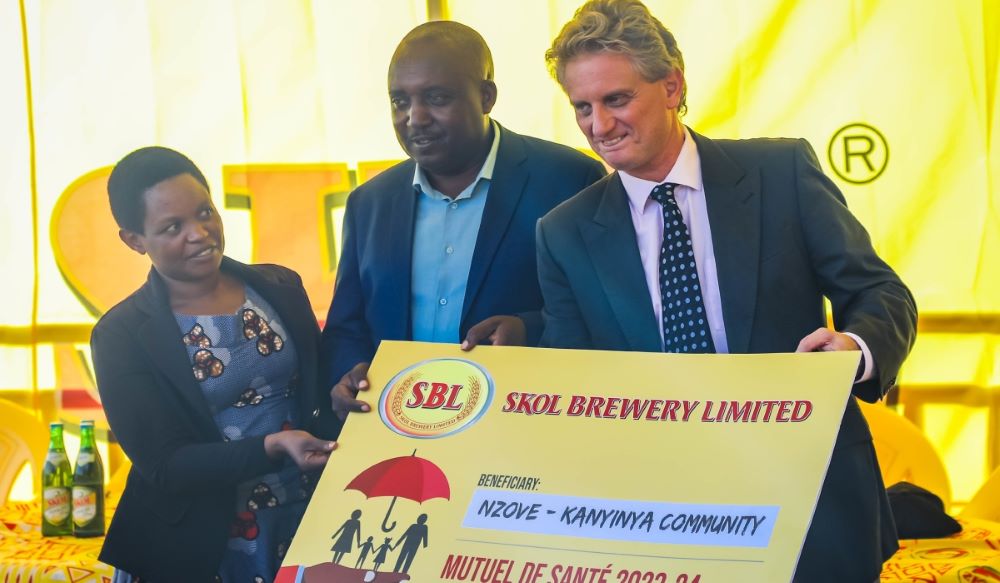 The donation took place on November 1st, 2023, in Nzove Cell of Kanyinya Sector.
