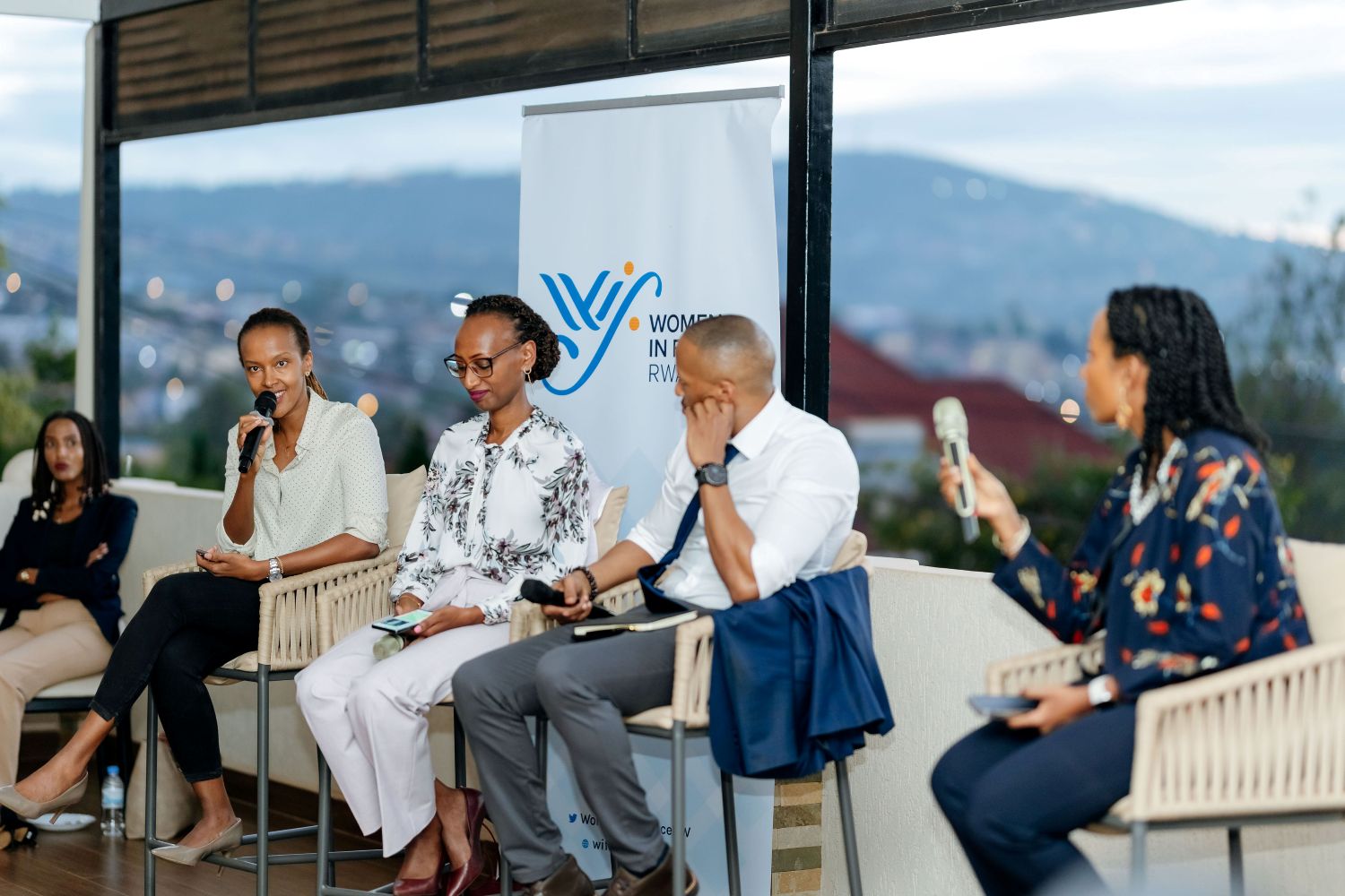 Designed as a structured and tailored initiative, the mentorship program connects participants with experienced finance professionals who provide personalized guidance and career insights.