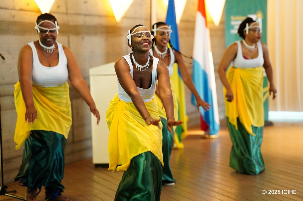 The Itetero group delivered a captivating traditional dance performance.