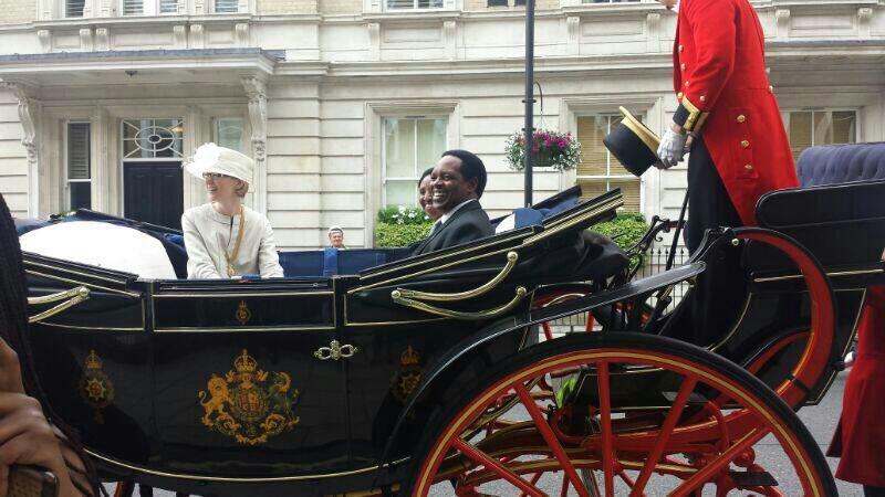 Photo/Archive: Leonia and Nkurunziza on the carriage heading to Buckingham Palace